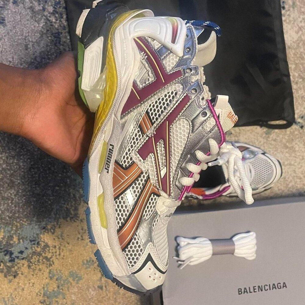 Balenciaga runner size 7